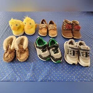 Robeez Green and Black Slippers Comfortable and Stylish